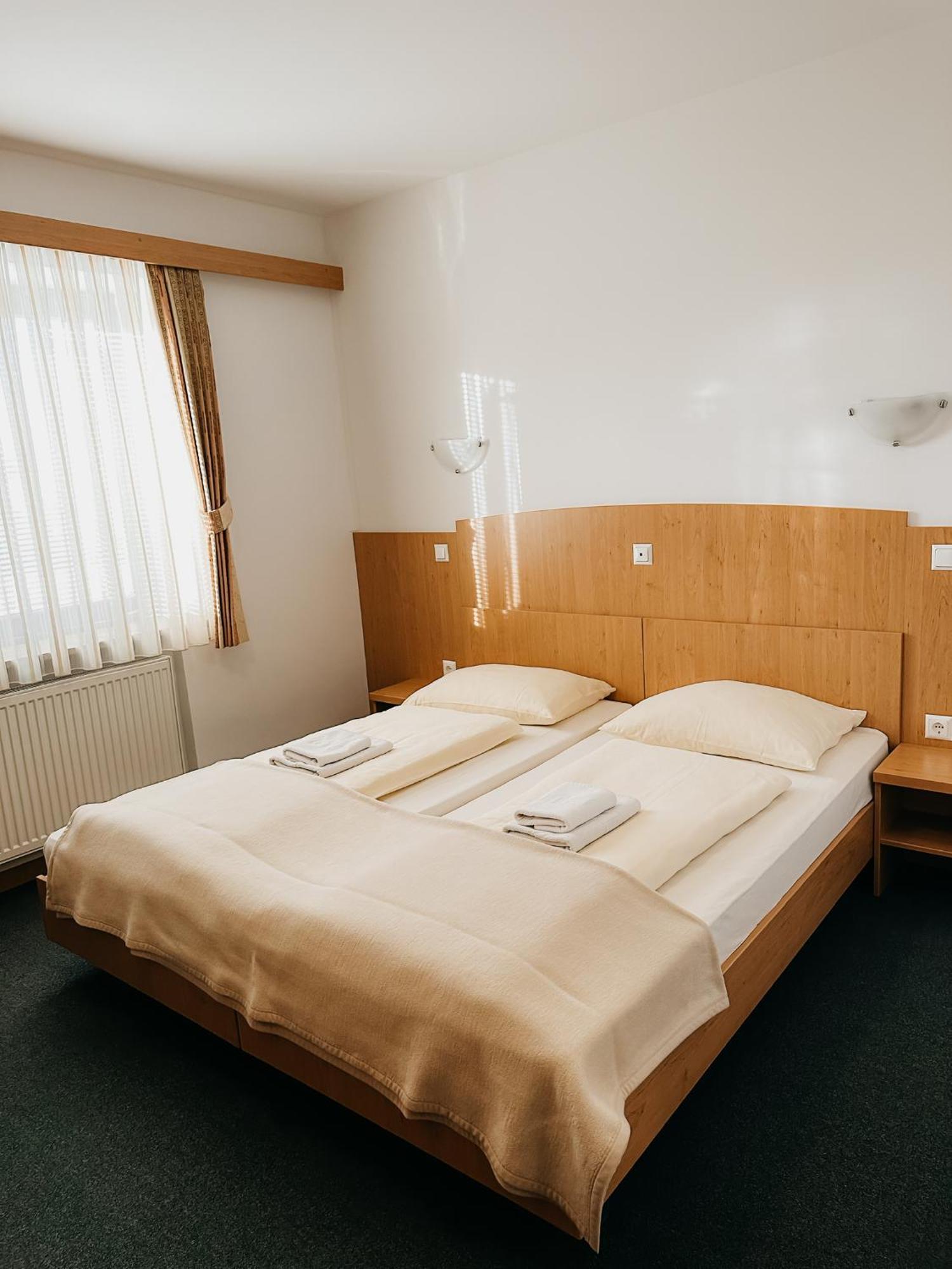 Hotel Oskar Zaplata Preddvor Luaran gambar